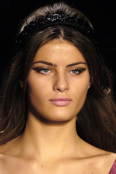 Look 18